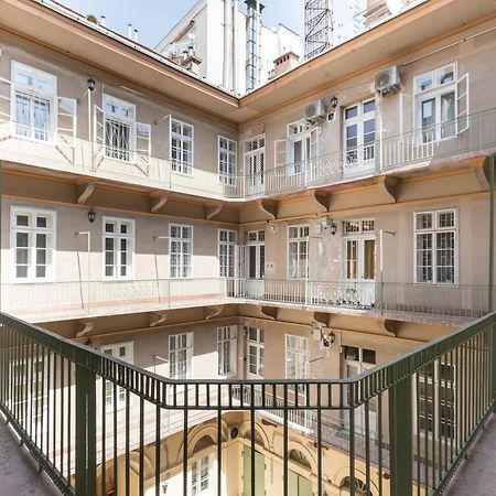 Leda'S Apartment Next To The Danube And Fashion Street Budapeste Exterior foto