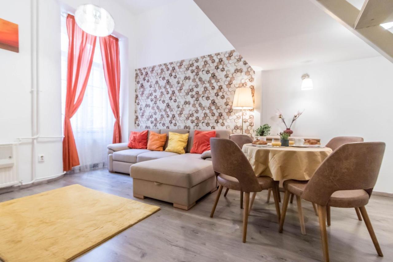 Leda'S Apartment Next To The Danube And Fashion Street Budapeste Exterior foto