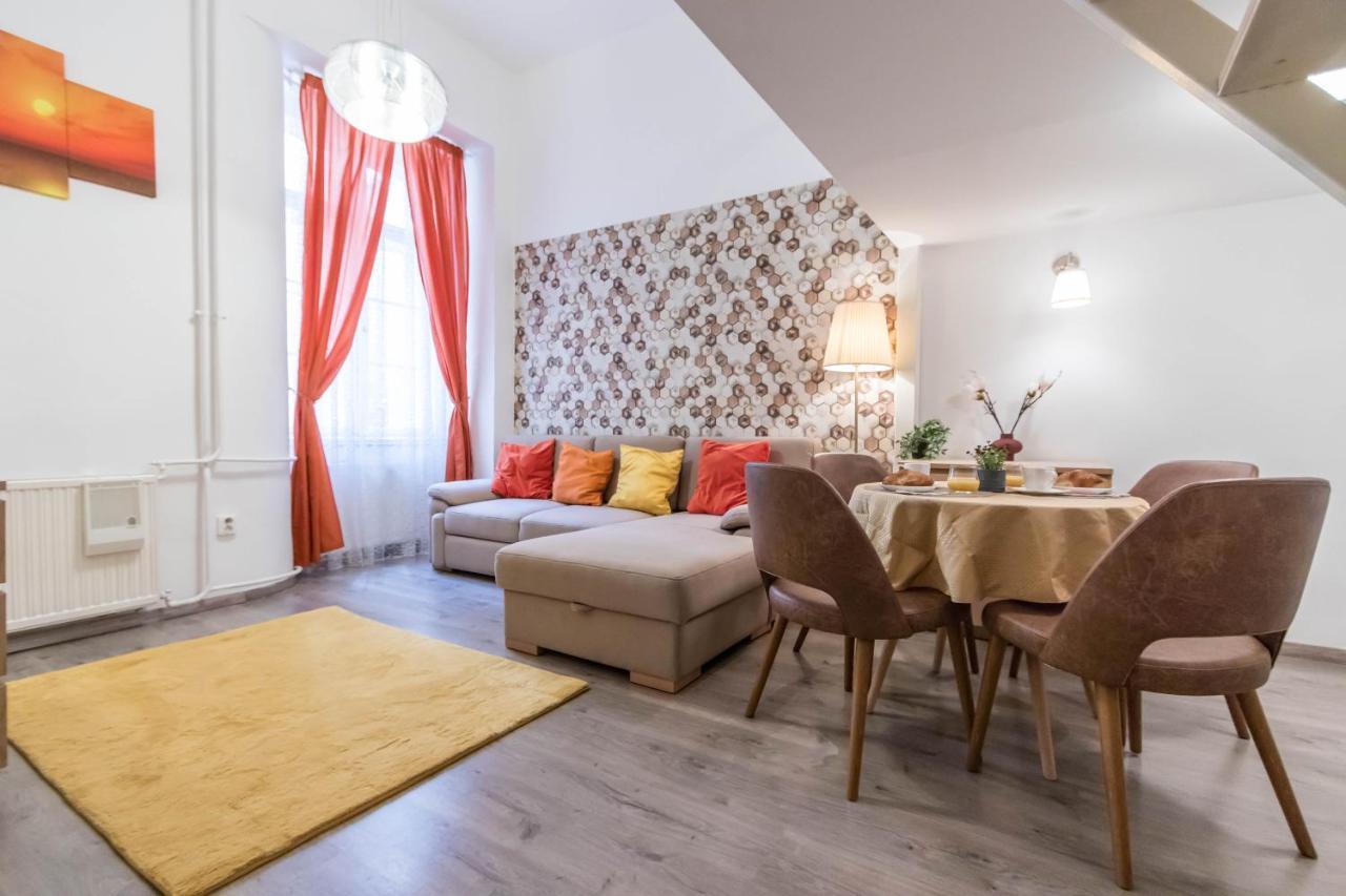 Leda'S Apartment Next To The Danube And Fashion Street Budapeste Exterior foto